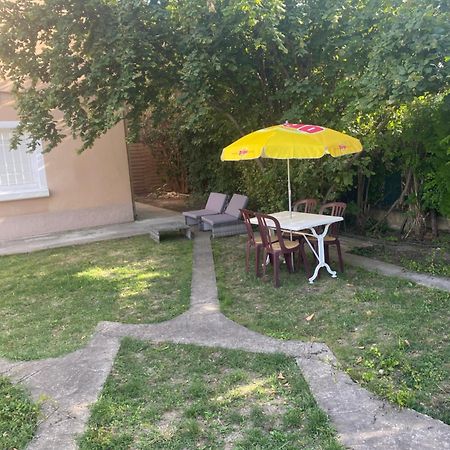 Spa Jardin Prive T3 Independant Dans Villa 莫里埃莱阿维尼翁 外观 照片