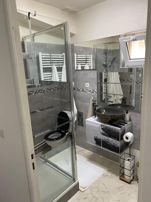 Spa Jardin Prive T3 Independant Dans Villa 莫里埃莱阿维尼翁 外观 照片