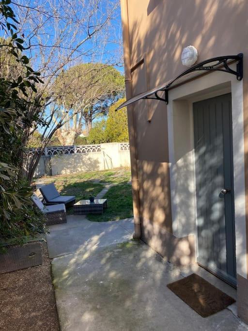 Spa Jardin Prive T3 Independant Dans Villa 莫里埃莱阿维尼翁 外观 照片